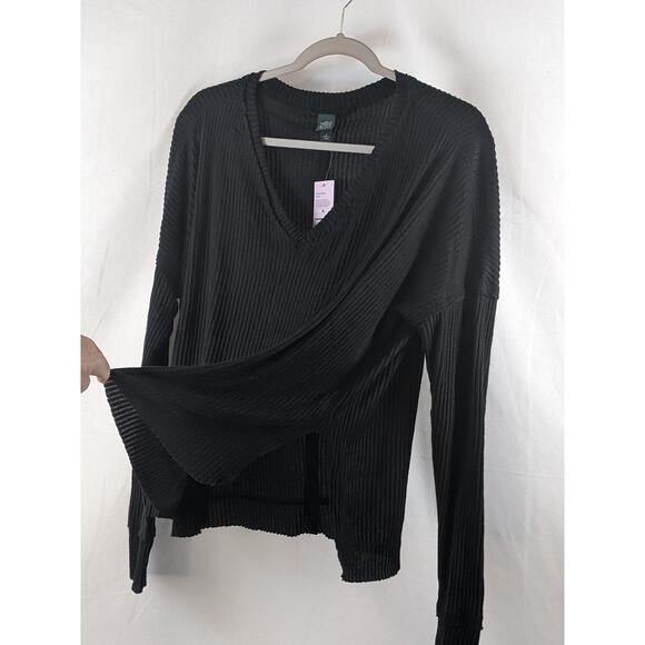 Wild Fable Sweater‎ Long Sleeve VNeck Cozy Ribbed Top Black M Side Slit Oversize - Picture 2 of 6